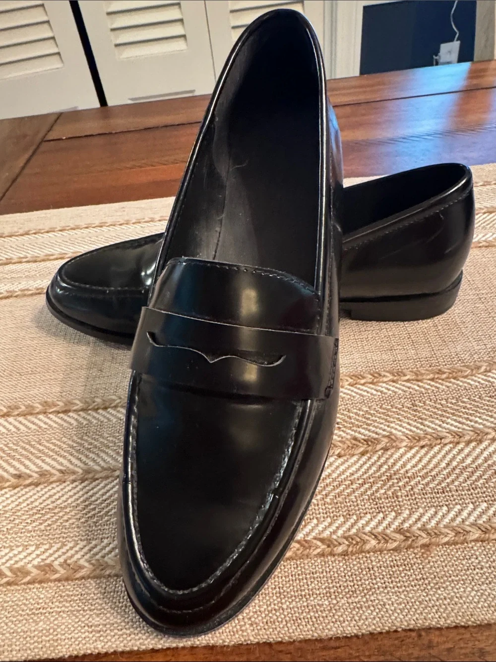 Banana Republic classic black